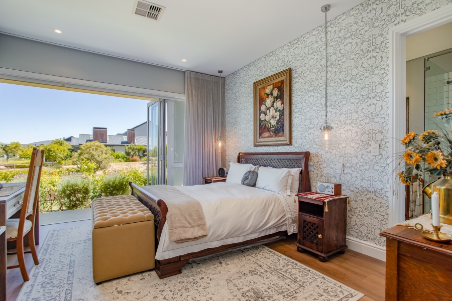 5 Bedroom Property for Sale in Val De Vie Estate Western Cape